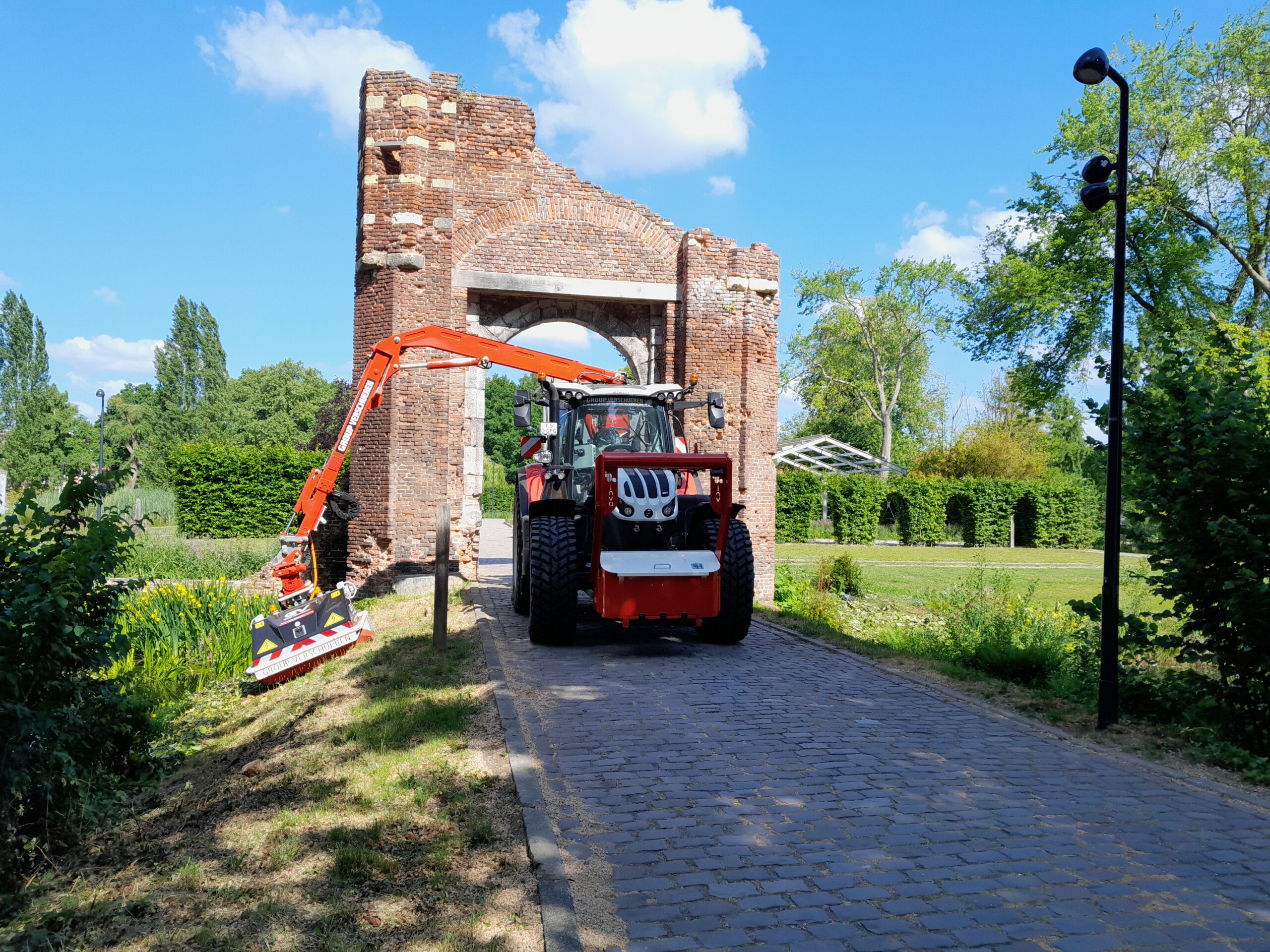Tractor Zasso INVA